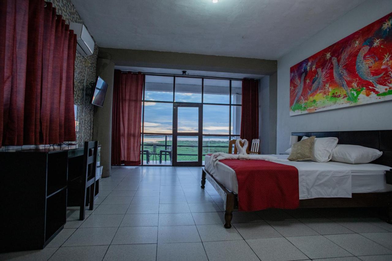 El Cauchero Hotel Iquitos Buitenkant foto