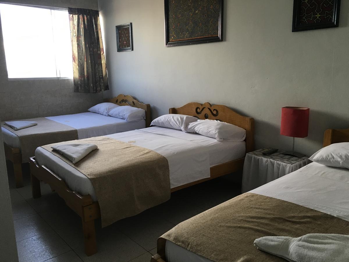 El Cauchero Hotel Iquitos Buitenkant foto